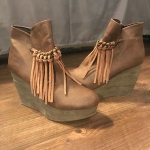 Sbicca Brown Wedges